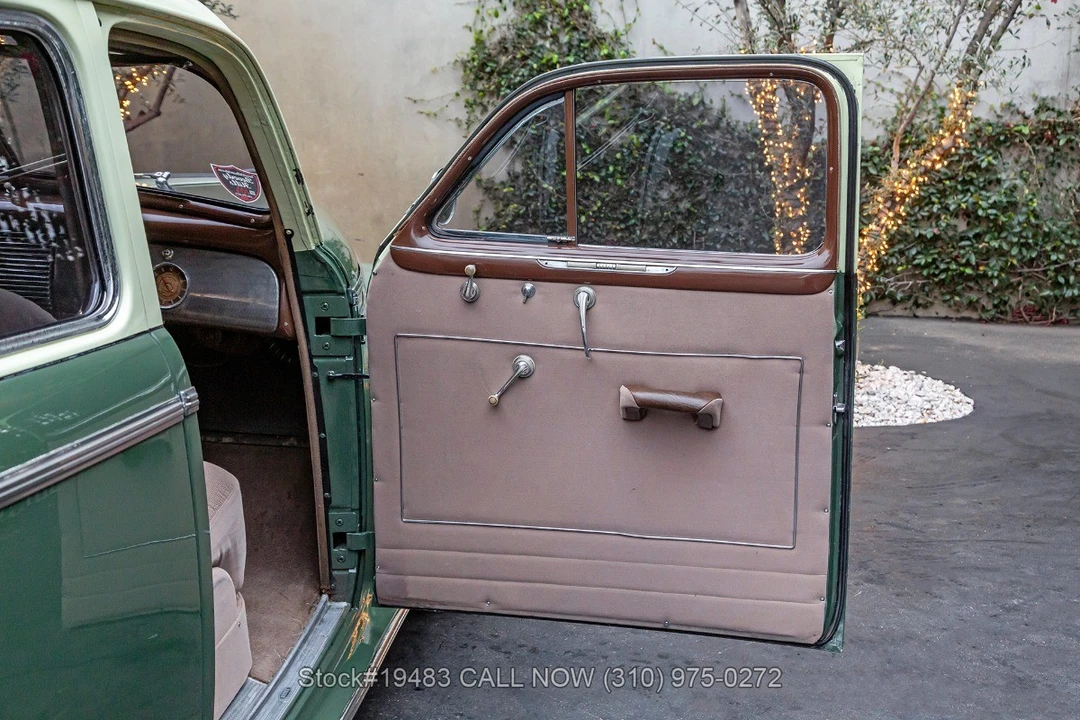 1940 Buick Roadmaster - Image 24 of 31