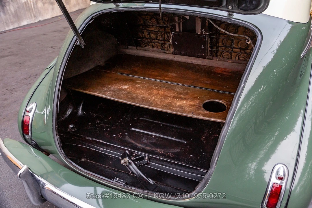 1940 Buick Roadmaster - Image 29 of 31