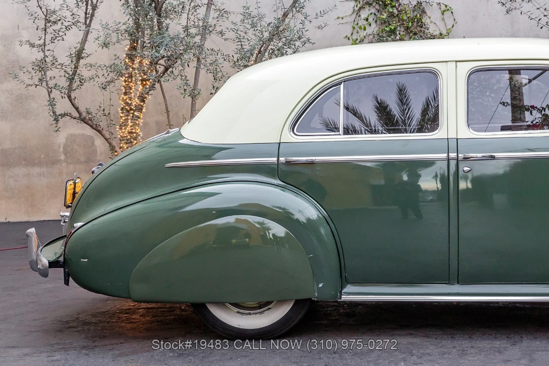 1940 Buick Roadmaster - Image 12 of 31