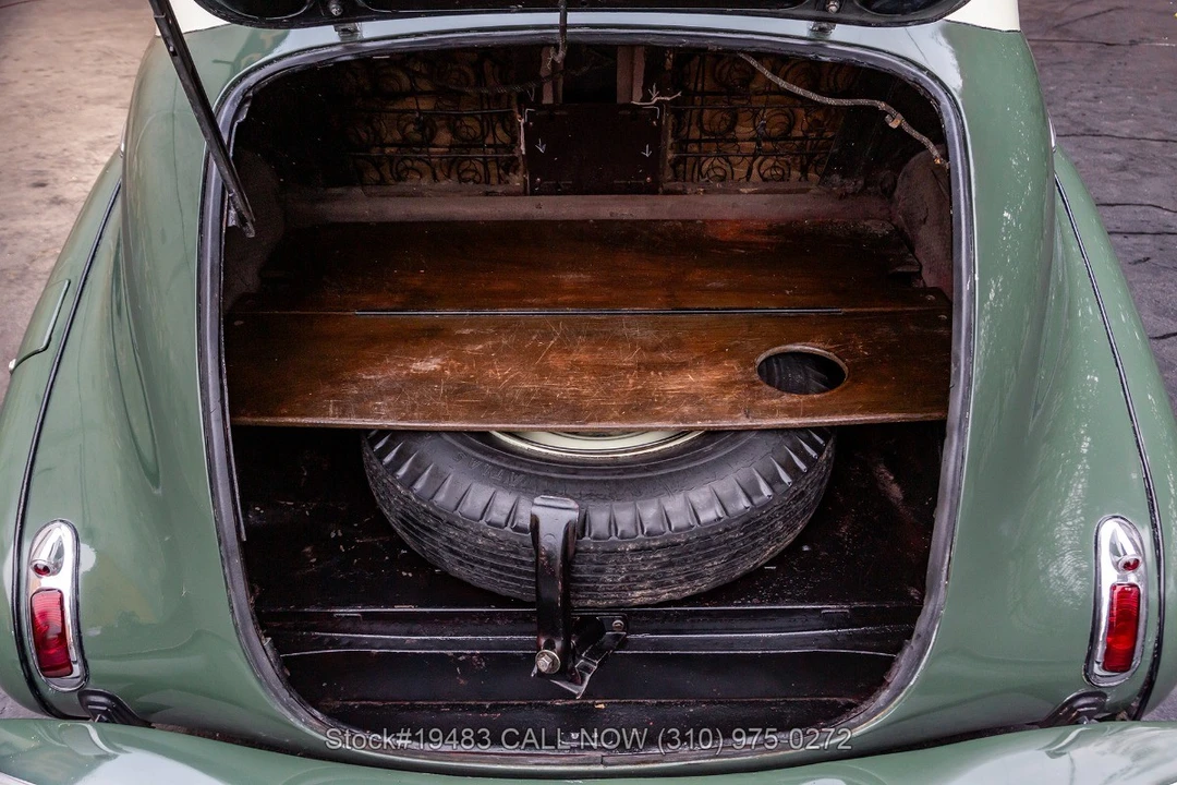 1940 Buick Roadmaster - Image 25 of 31