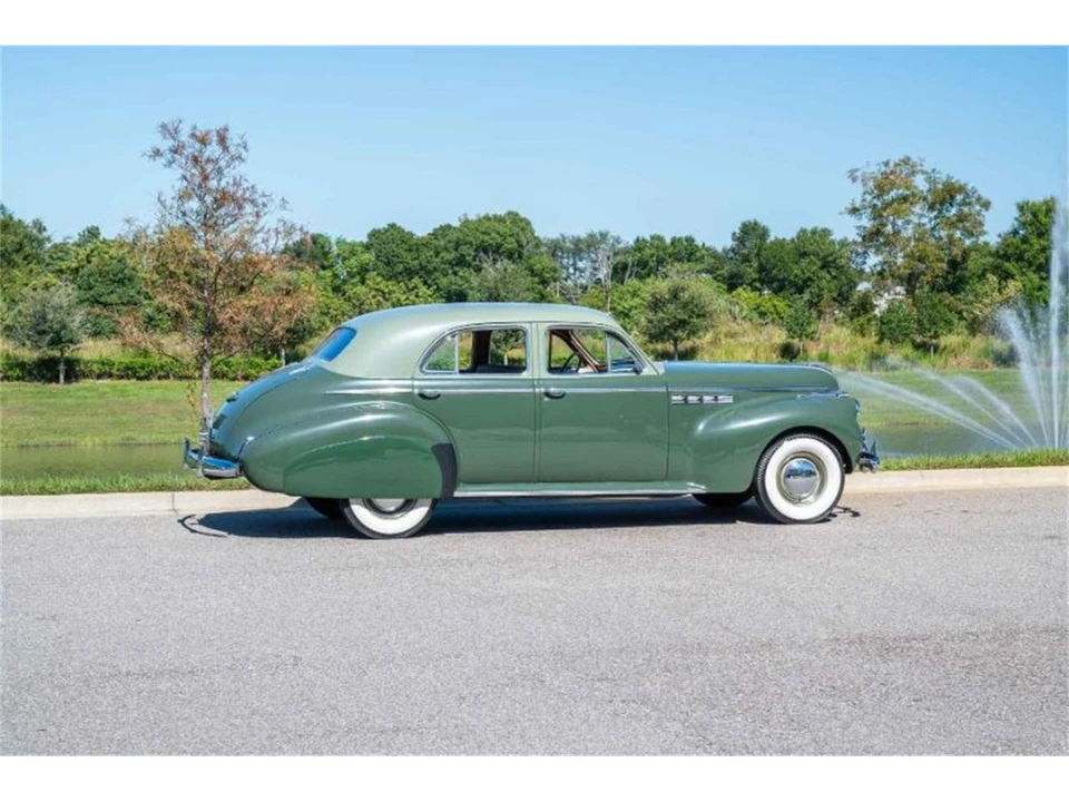 1940 Buick Roadmaster - Image 2 of 10