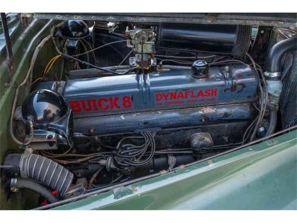 1940 Buick Roadmaster - Image 4 of 10