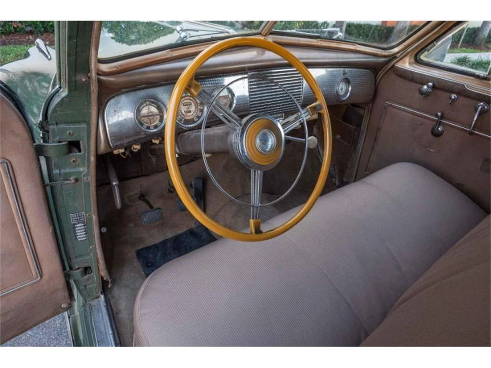 1940 Buick Roadmaster - Image 7 of 10