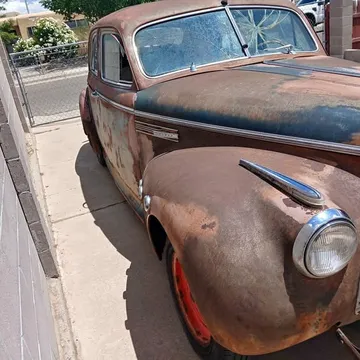 1940 Buick Roadmaster Sedan 4D