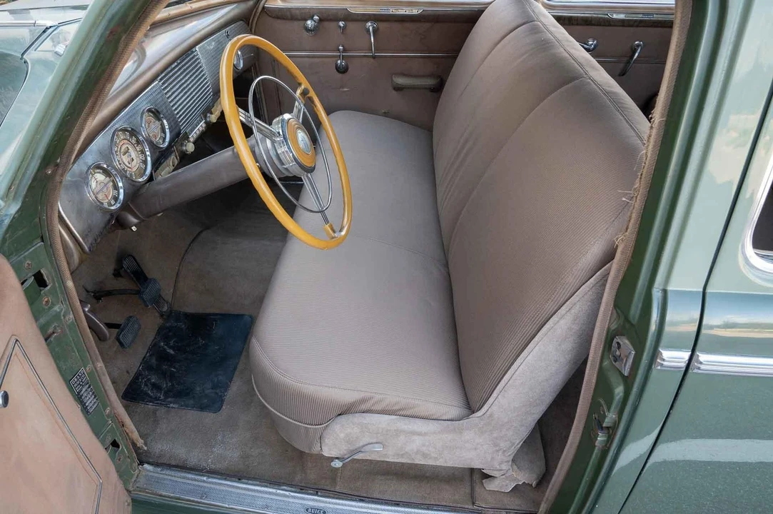 1940 Buick Roadmaster - Image 14 of 21