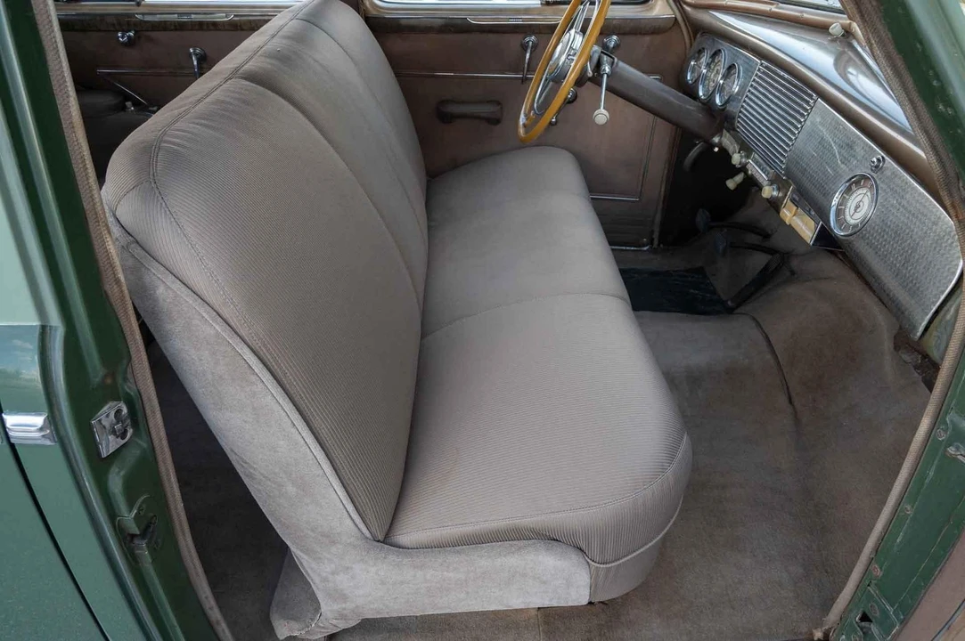 1940 Buick Roadmaster - Image 17 of 21
