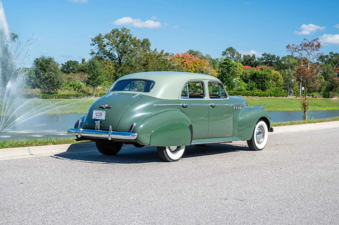 1940 Buick Roadmaster - Image 6 of 21
