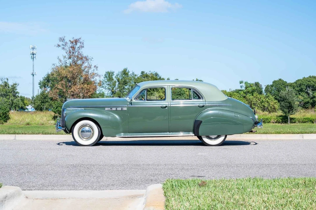 1940 Buick Roadmaster - Image 2 of 21