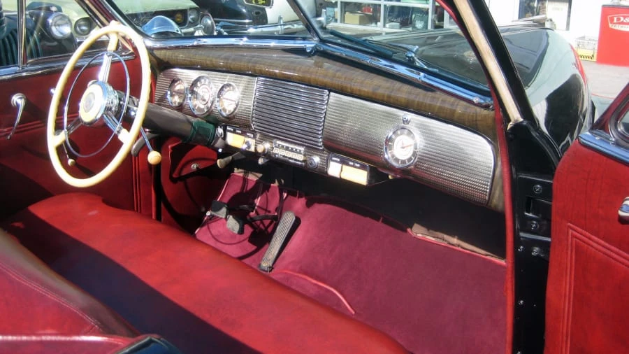 1940 Buick Roadmaster - Image 5 of 11