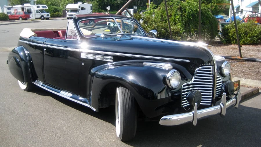 1940 Buick Roadmaster - Image 11 of 11