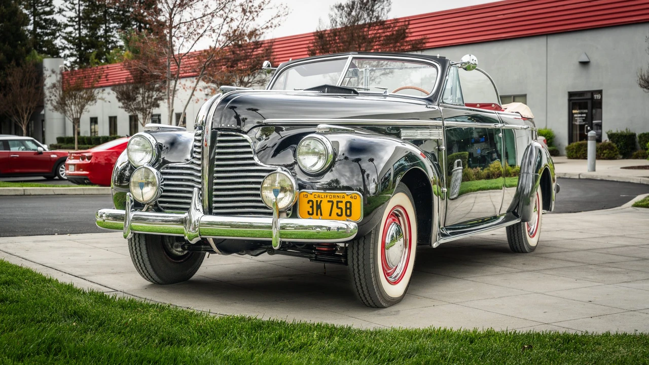 1940 Buick Super - Image 2 of 31