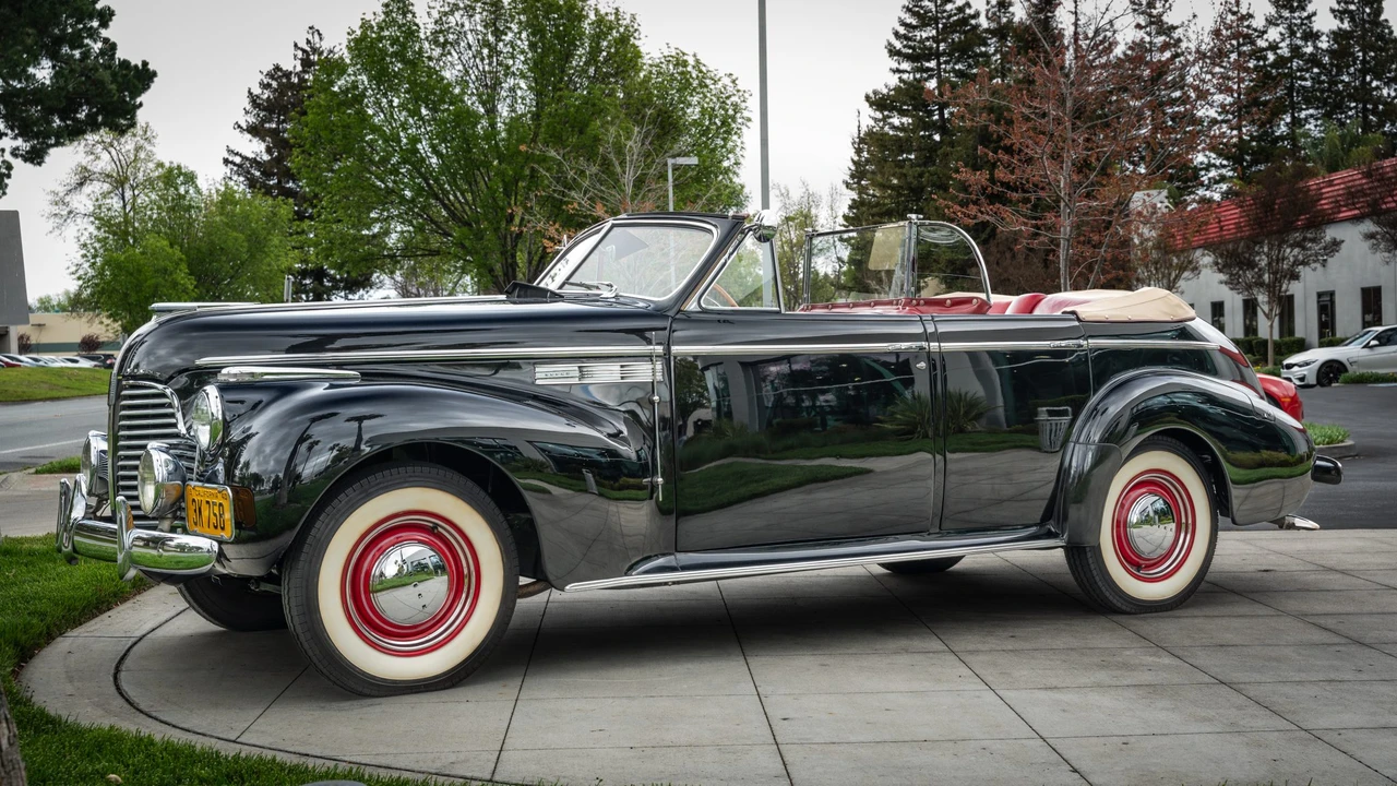 1940 Buick Super - Image 17 of 31