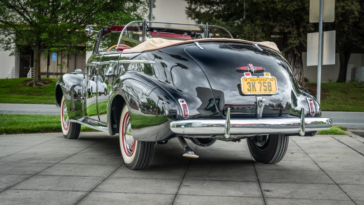 1940 Buick Super - Image 14 of 31