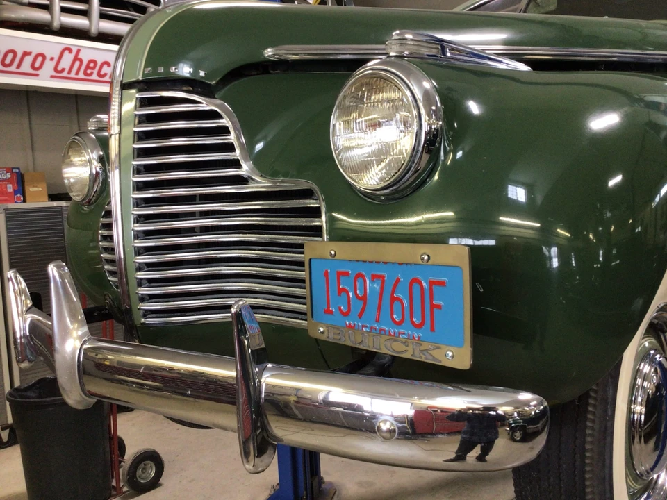 1940 Buick Super - Image 11 of 31