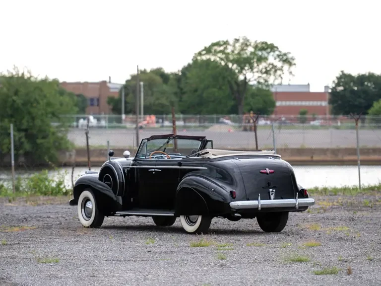 1940 Buick Century - Image 24 of 31