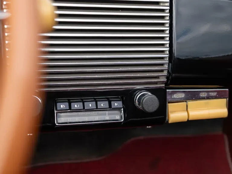 1940 Buick Century - Image 16 of 31