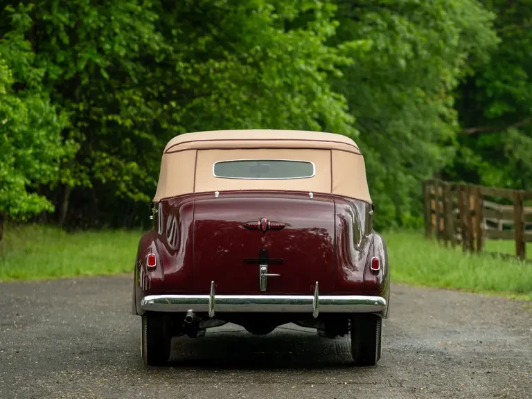 1940 Buick Roadmaster - Image 11 of 31