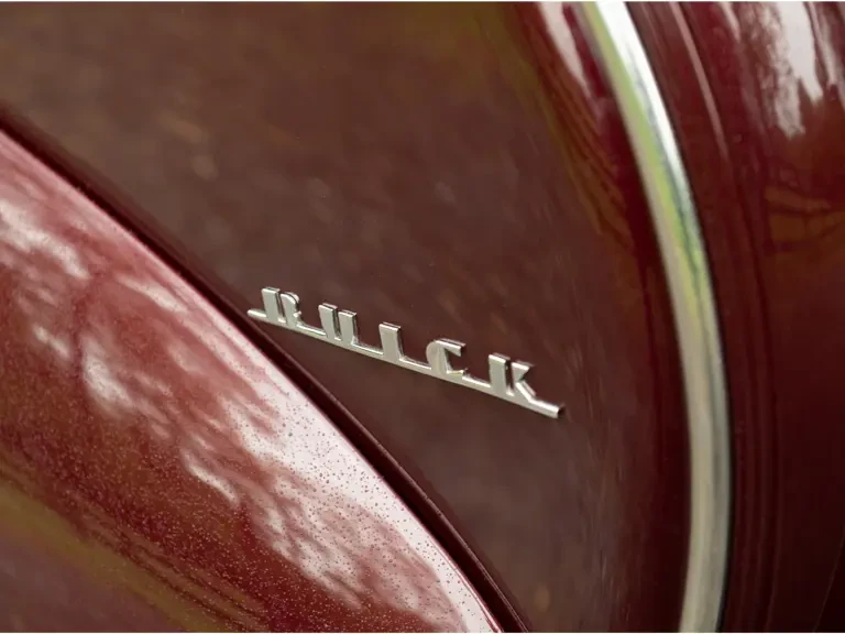 1940 Buick Roadmaster - Image 24 of 31