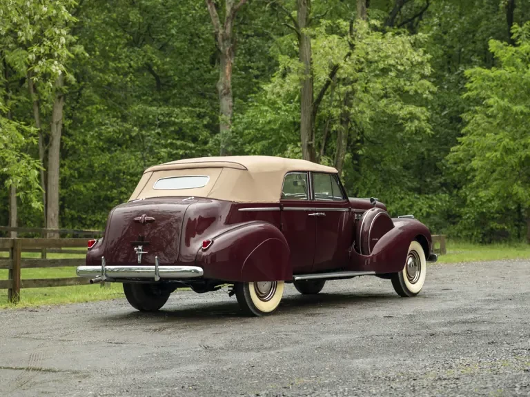 1940 Buick Roadmaster - Image 3 of 31