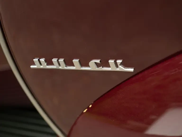 1940 Buick Roadmaster - Image 8 of 31