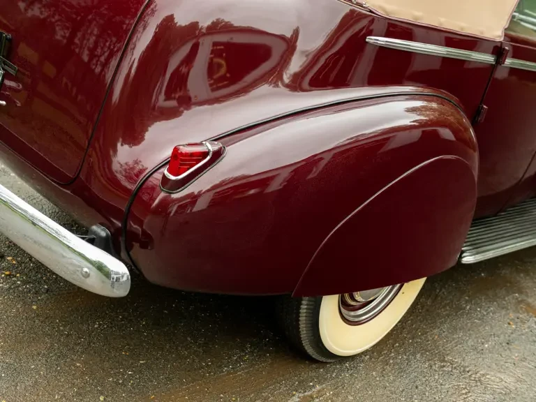 1940 Buick Roadmaster - Image 18 of 31