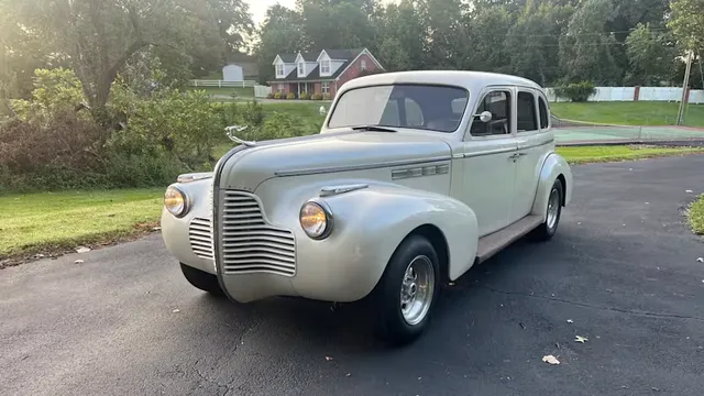 1940 Buick Special Model 41 Custom Touring Sedan