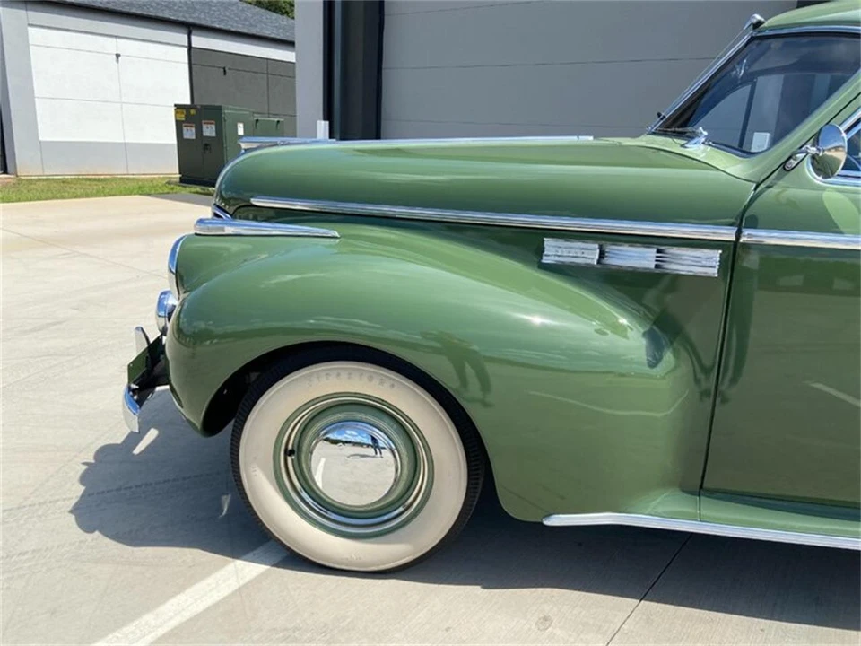 1940 Buick Super - Image 12 of 31