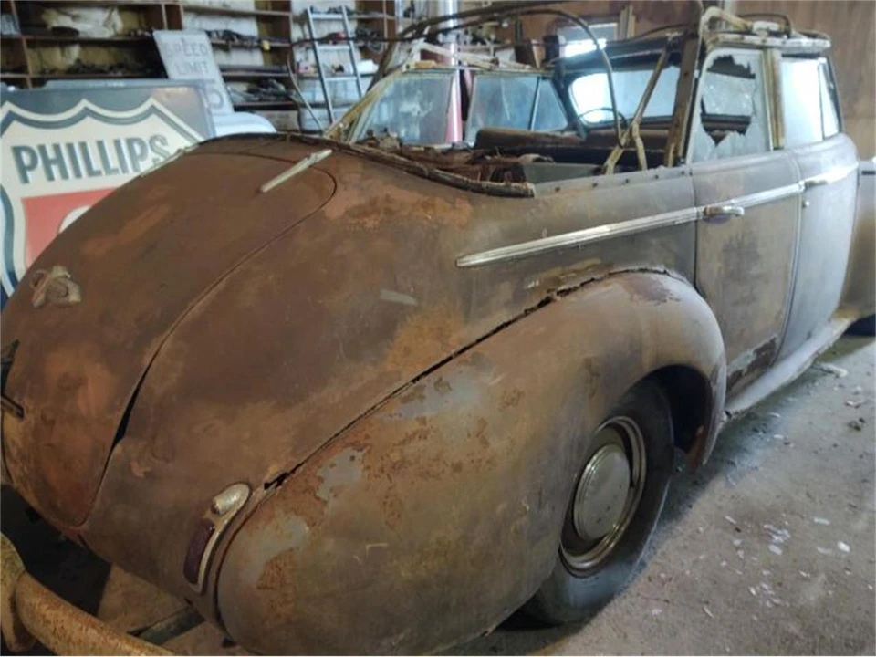 1940 Buick Super - Image 6 of 13