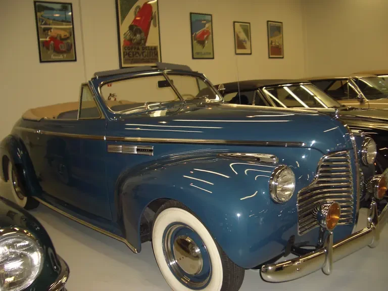 1940 Buick Super - Image 2 of 3