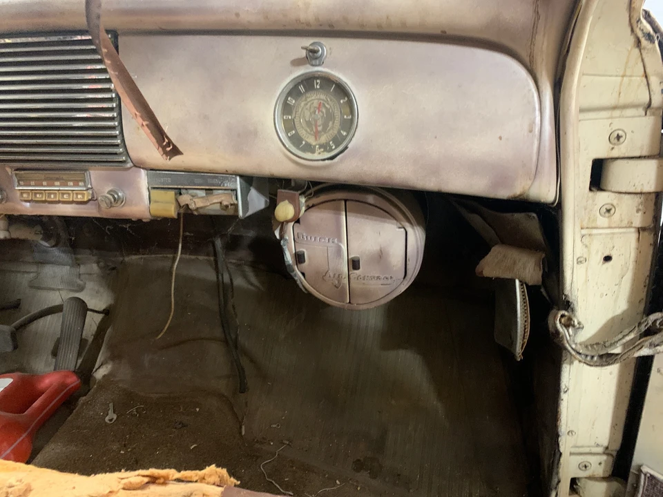 1940 Buick Super - Image 20 of 31