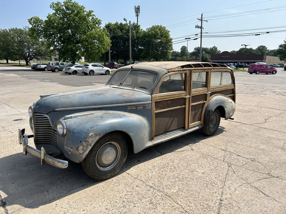 1940 Buick Super - Image 3 of 31