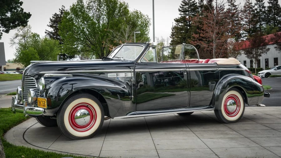 1940 Buick Super - Image 13 of 28
