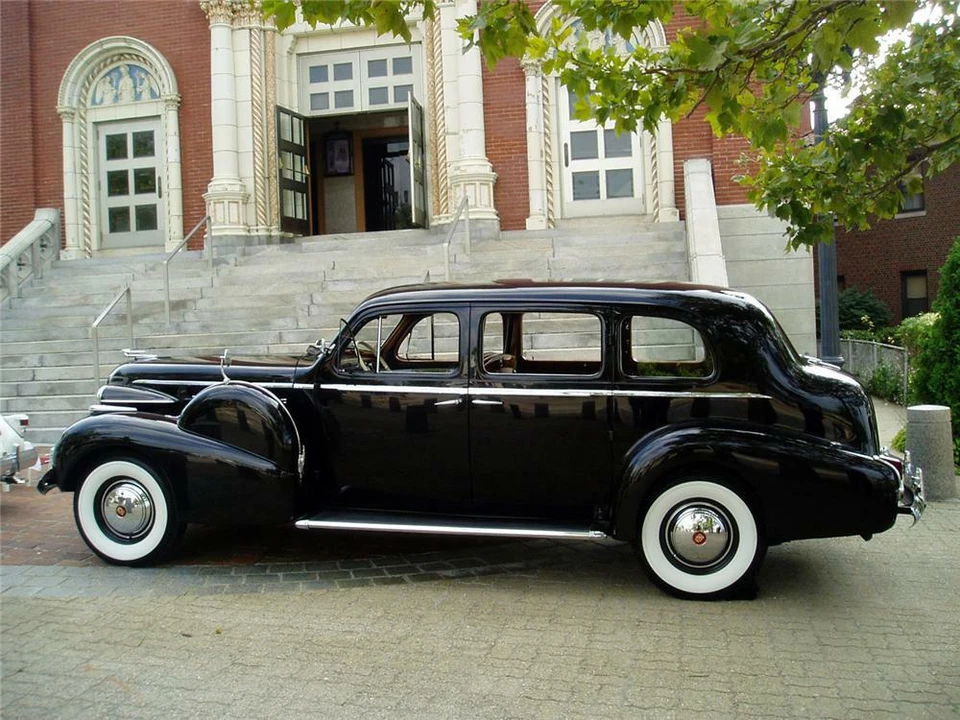 1940 Cadillac Series 70 & 75 - Image 5 of 5