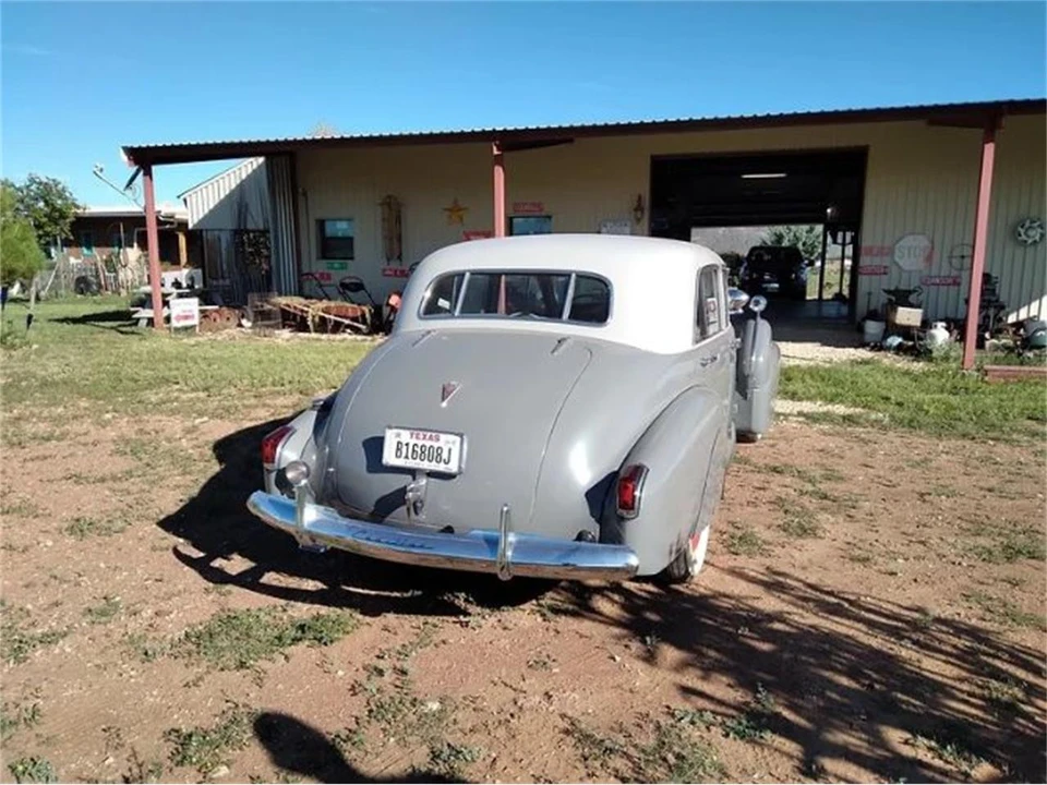 1940 Cadillac Sixty Special - Image 4 of 6