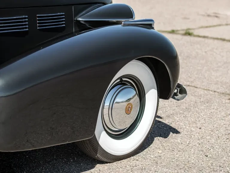 1940 Cadillac Sixty Special - Image 17 of 20