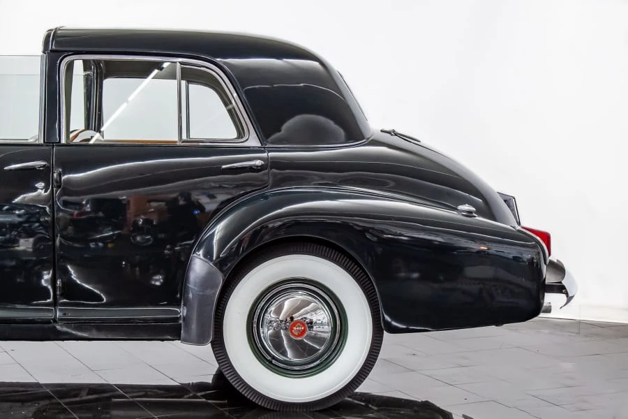 1940 Cadillac Sixty Special - Image 10 of 31