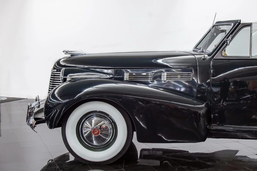 1940 Cadillac Sixty Special - Image 8 of 31