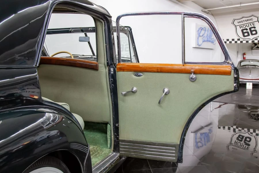 1940 Cadillac Sixty Special - Image 27 of 31