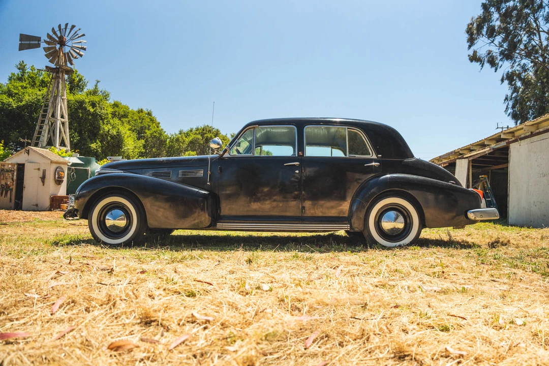 1940 Cadillac Sixty Special - Image 5 of 31