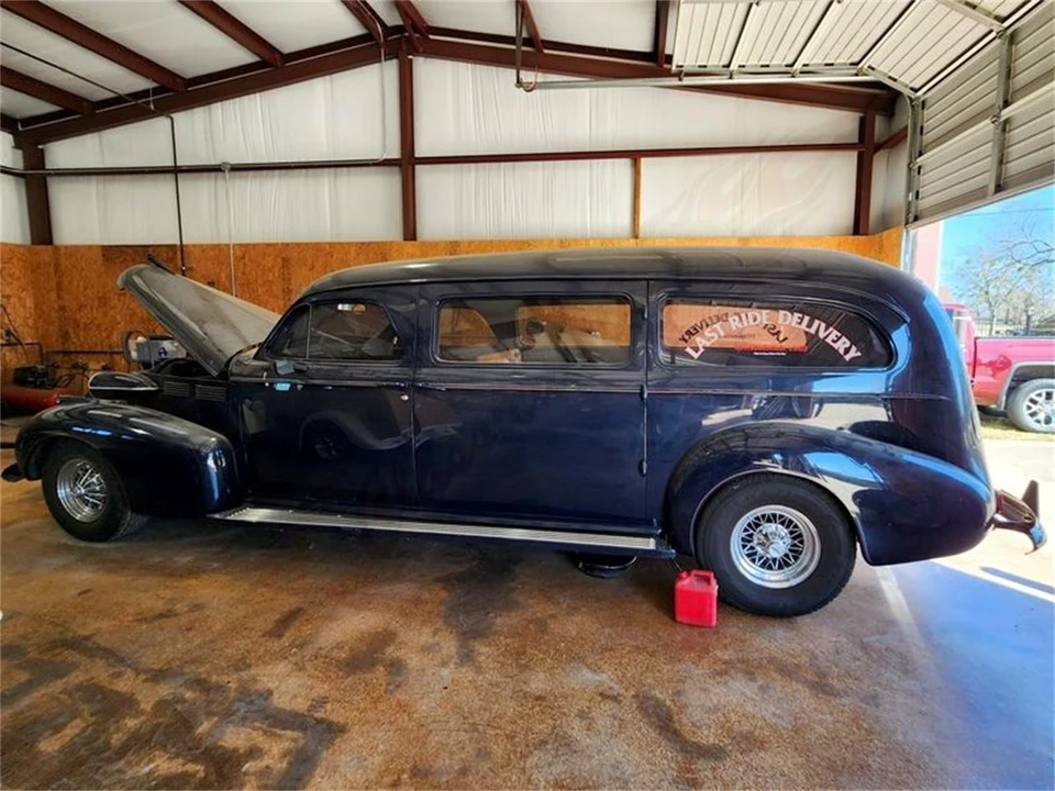 1940 Cadillac Series 62 1st Gen - Image 2 of 12