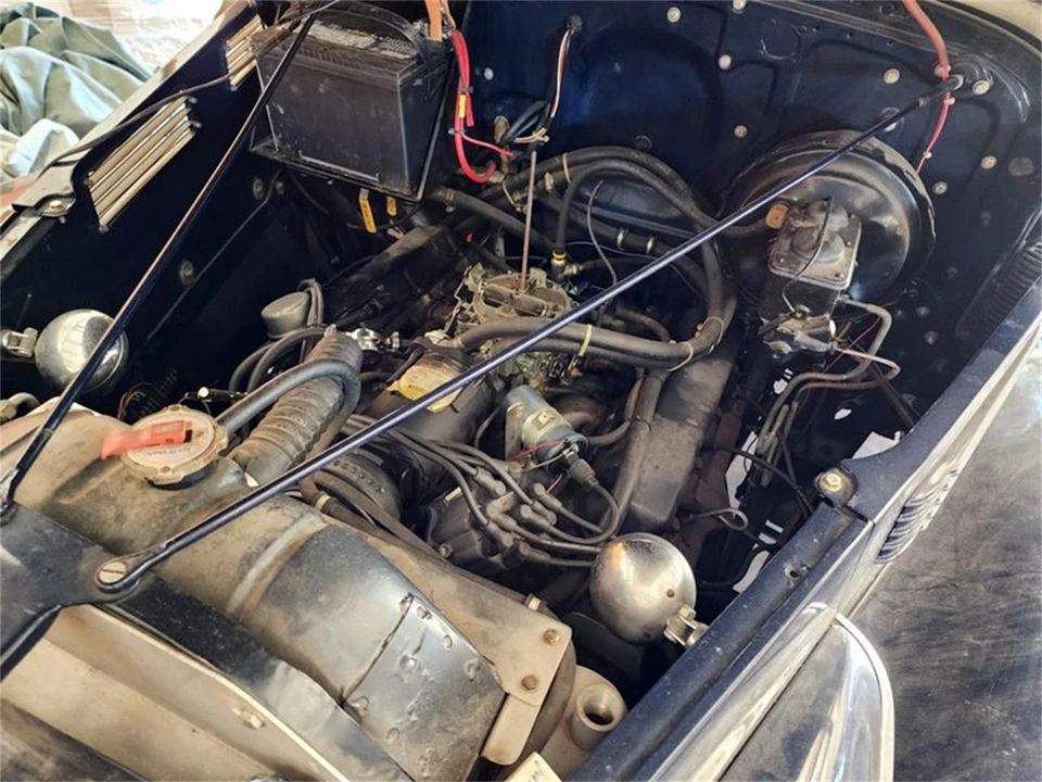 1940 Cadillac Series 62 1st Gen - Image 9 of 12