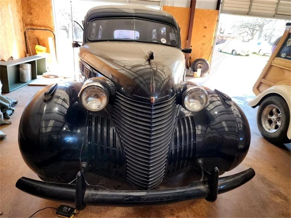 1940 Cadillac Series 62 1st Gen - Image 11 of 12