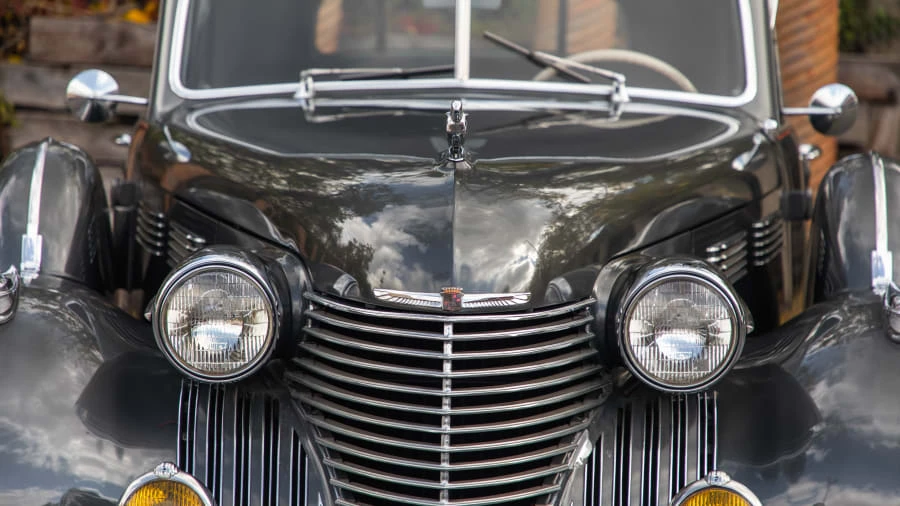 1940 Cadillac Series 60 - Image 10 of 15