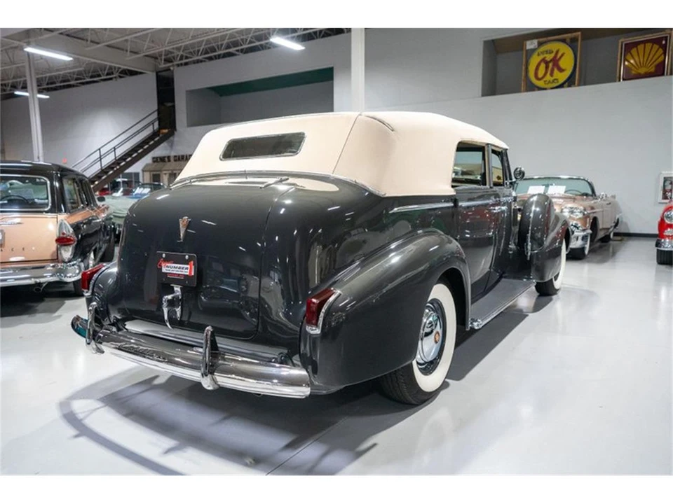 1940 Cadillac Series 62 1st Gen - Image 16 of 31
