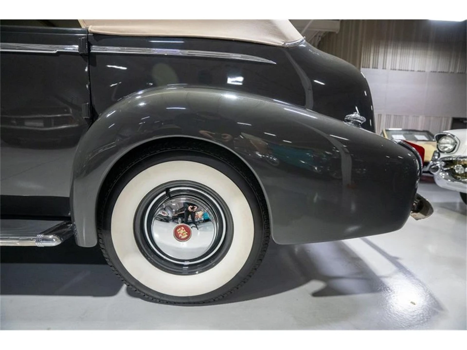 1940 Cadillac Series 62 1st Gen - Image 22 of 31