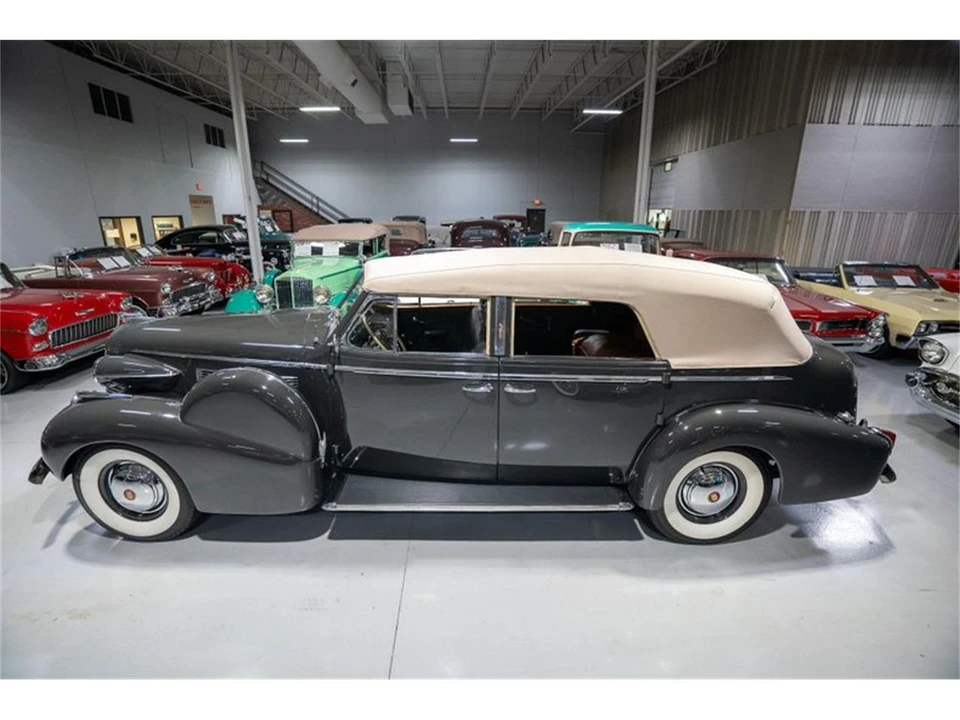 1940 Cadillac Series 62 1st Gen - Image 11 of 31