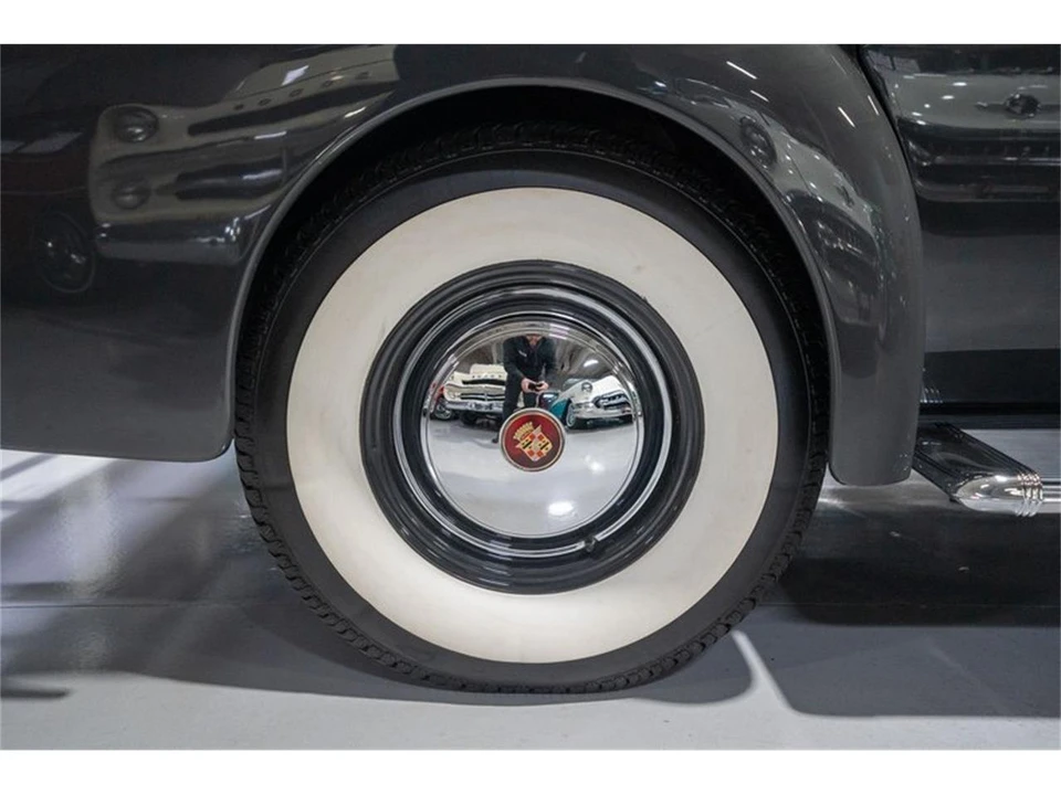 1940 Cadillac Series 62 1st Gen - Image 25 of 31