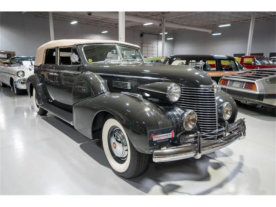 1940 Cadillac Series 62 1st Gen - Image 14 of 31
