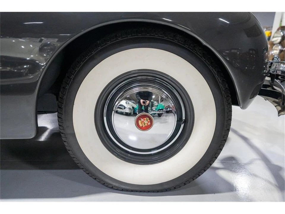 1940 Cadillac Series 62 1st Gen - Image 27 of 31