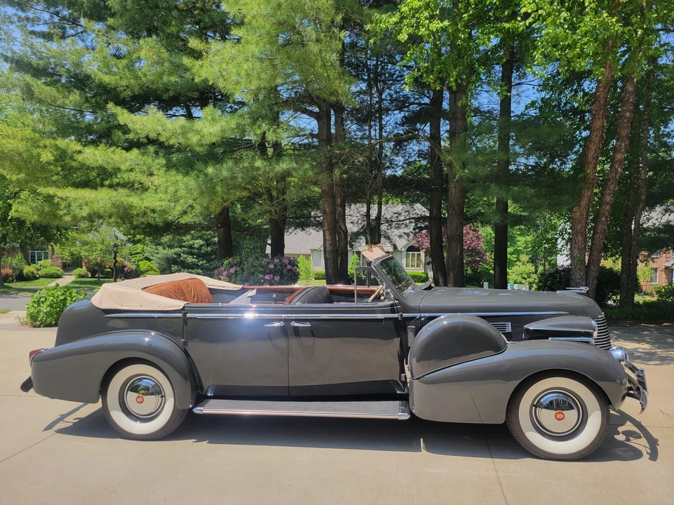 1940 Cadillac Series 70 & 75 - Image 23 of 31